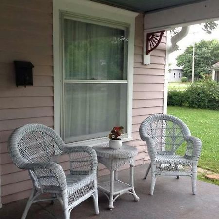 Rose Cottage Baxter Springs Exterior photo